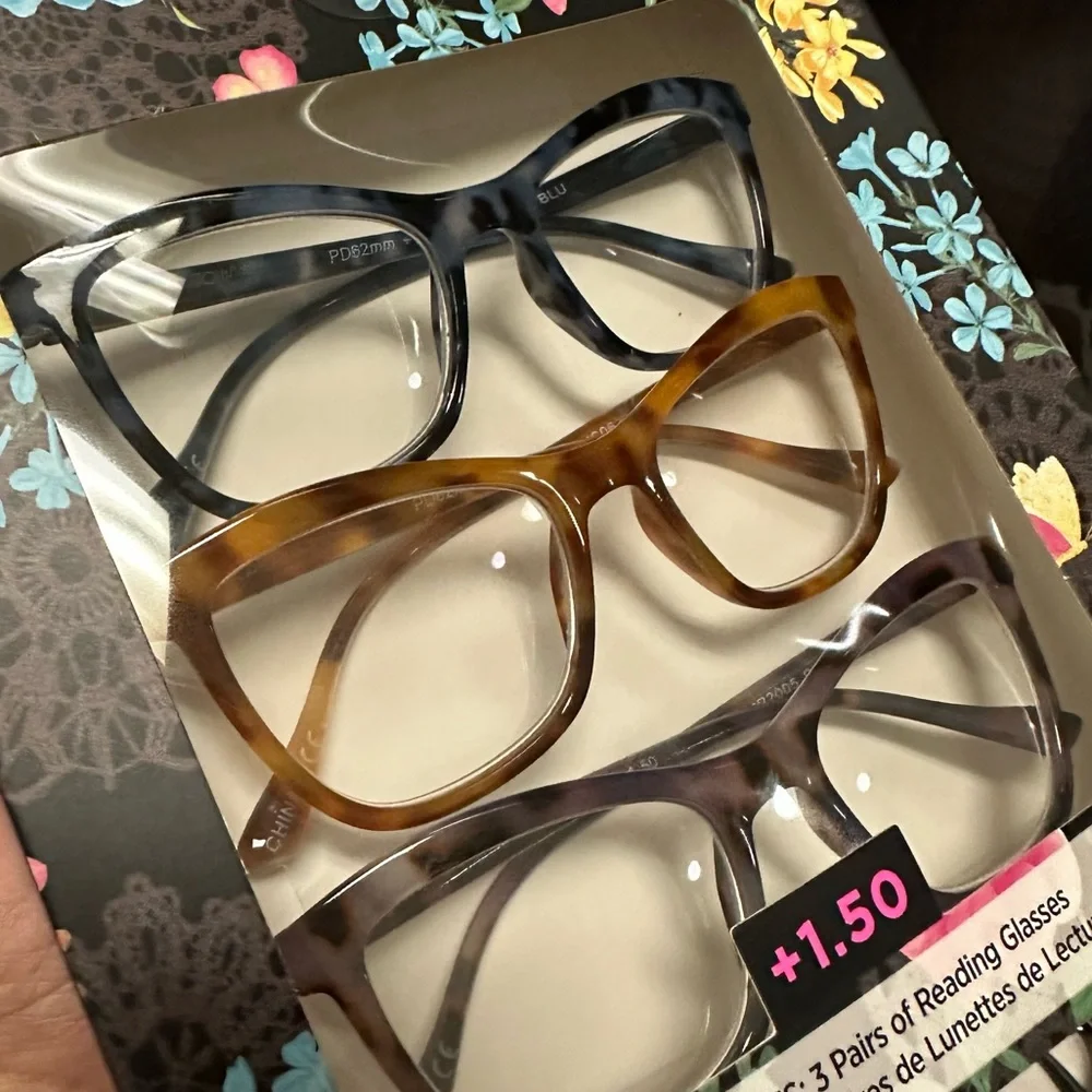 Betsey Johnson 3PCK Reading Glasses Set